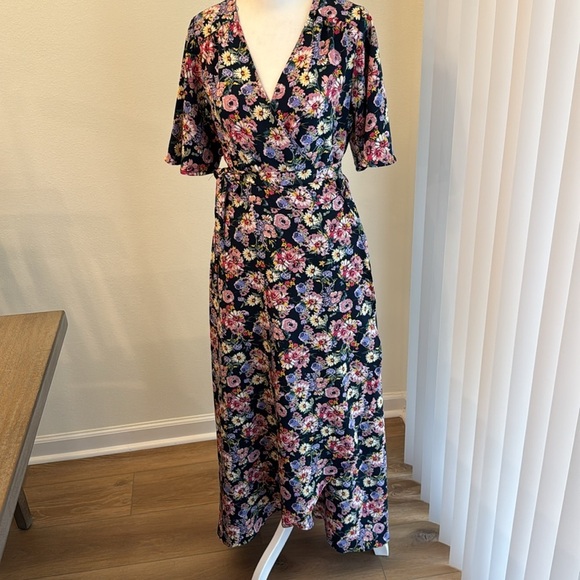 NWOT Bobeau Floral Print Maxi Wrap Dress - Picture 2 of 10